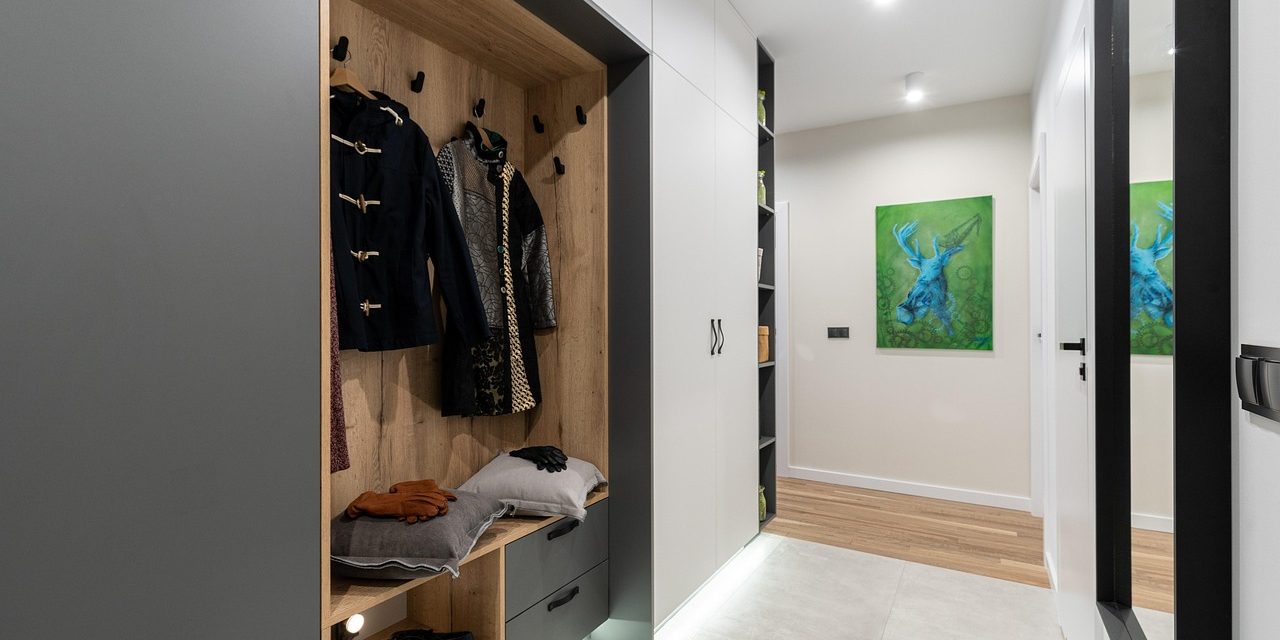 Old House Closet Ideas: Smart Storage Solutions for Historic Homes